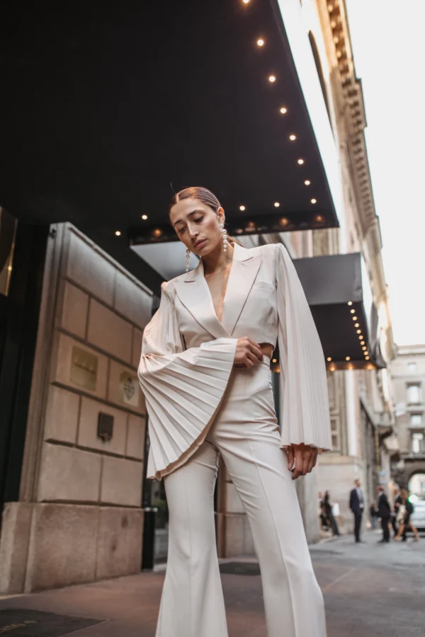 Luxury blazer with pleated sleeves for evening styling by REPULO’S