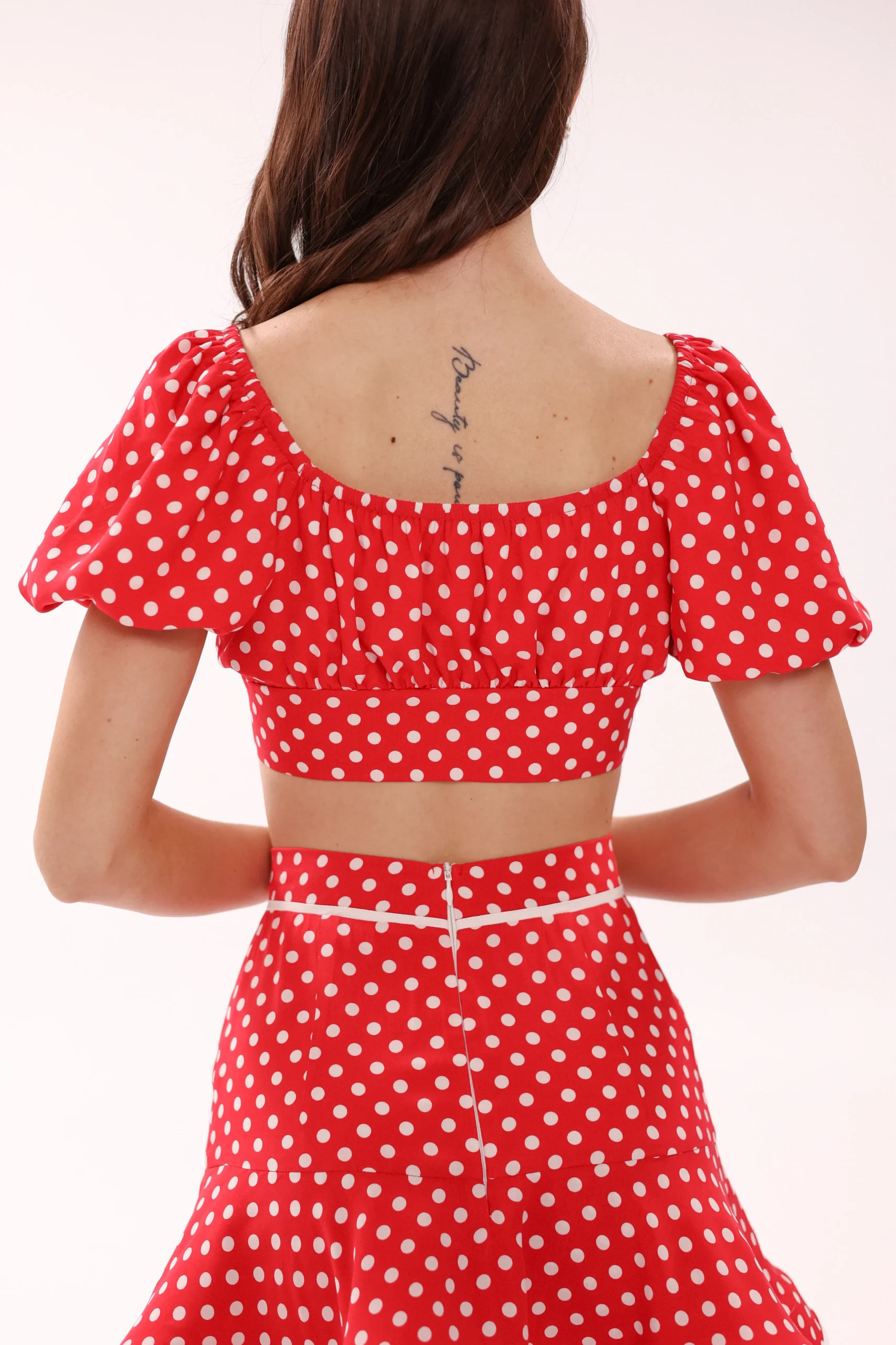 Elegant high-waisted mini skirt for European summer style by REPULO’S