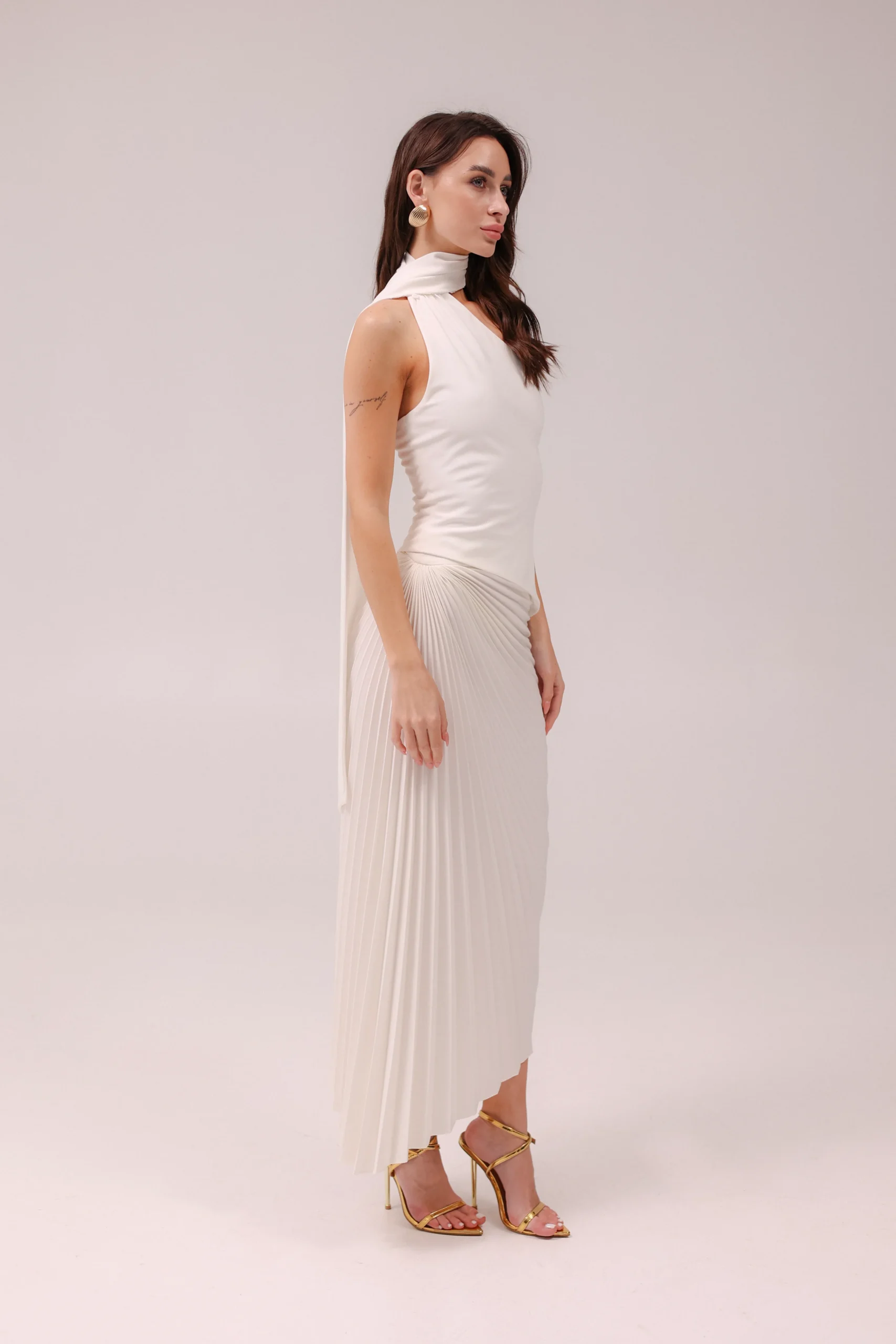 Premium women’s pleated skirt made in Ukraine by Ukrainian fashion brand REPULO’S