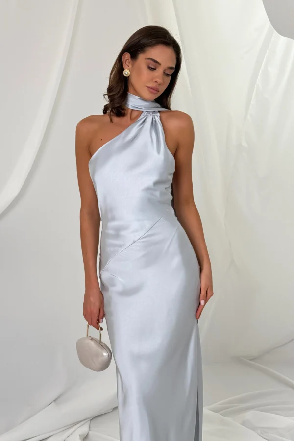 Luxury gala dress with flowing silk satin silhouette by REPULO’S