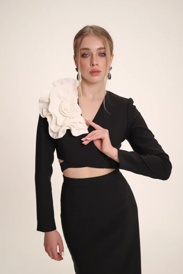 Luxury women’s crop blazer handcrafted in Ukraine by REPULO’S