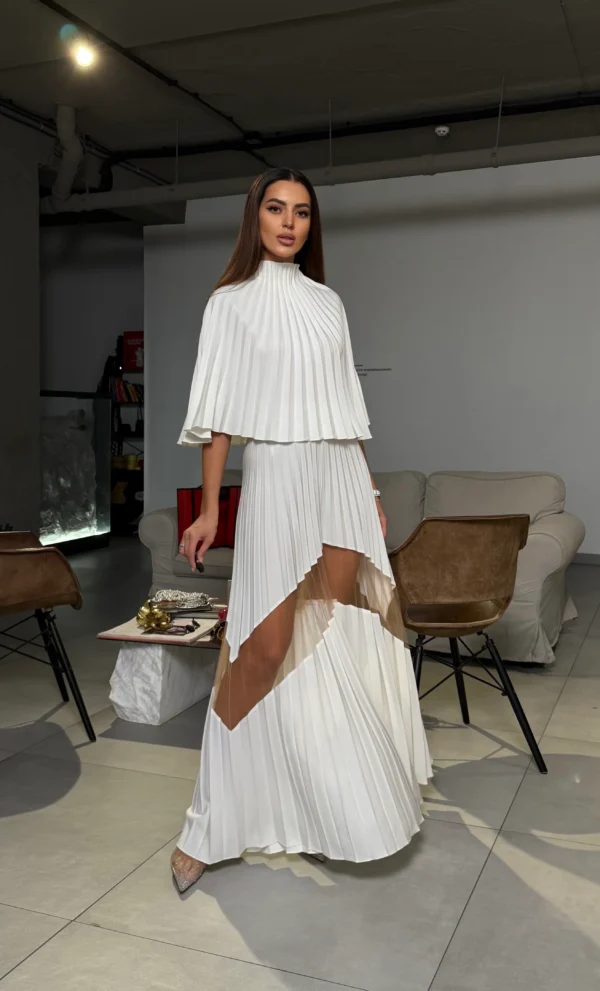 Pleated turtleneck white cape for sophisticated layering by REPULO’S