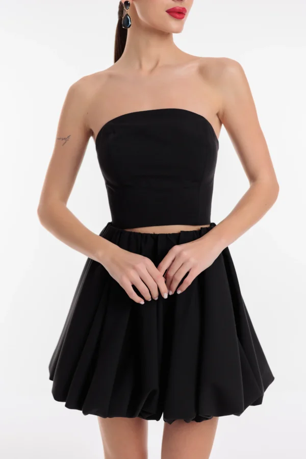 Women’s minimalist corset top with body-contouring silhouette by REPULO’S