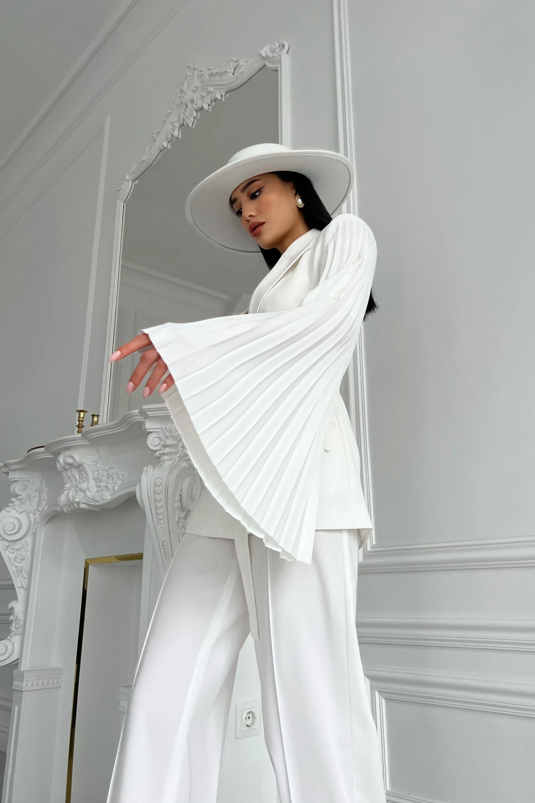 Elegant white blazer for bridal and wedding guest outfits by REPULO’S