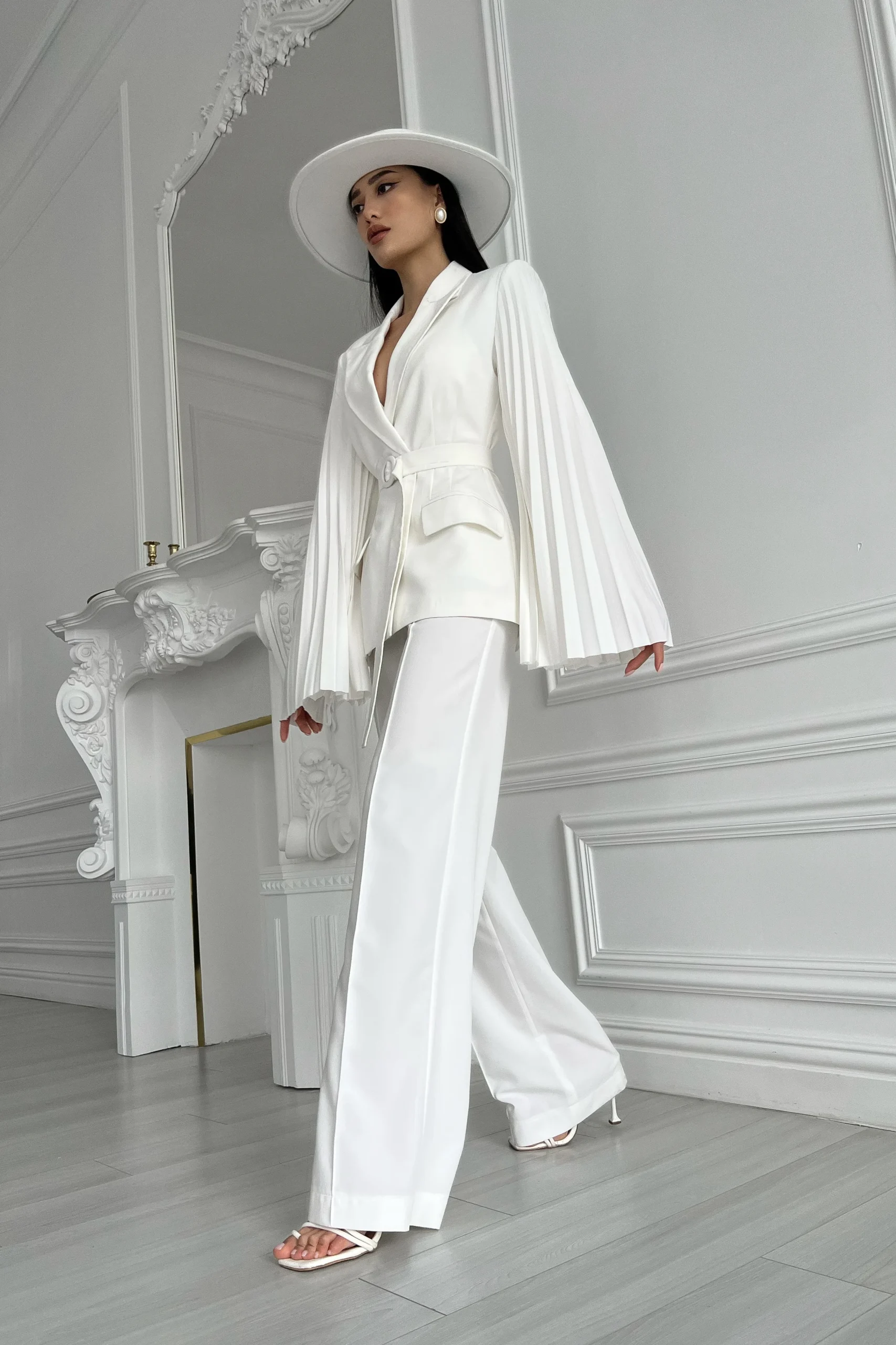 Women’s white structured blazer with pleated sleeves by REPULO’S