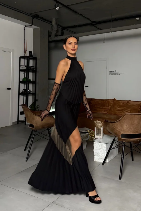 Luxury high-waisted wide-leg pants handcrafted in Ukraine by REPULO’S