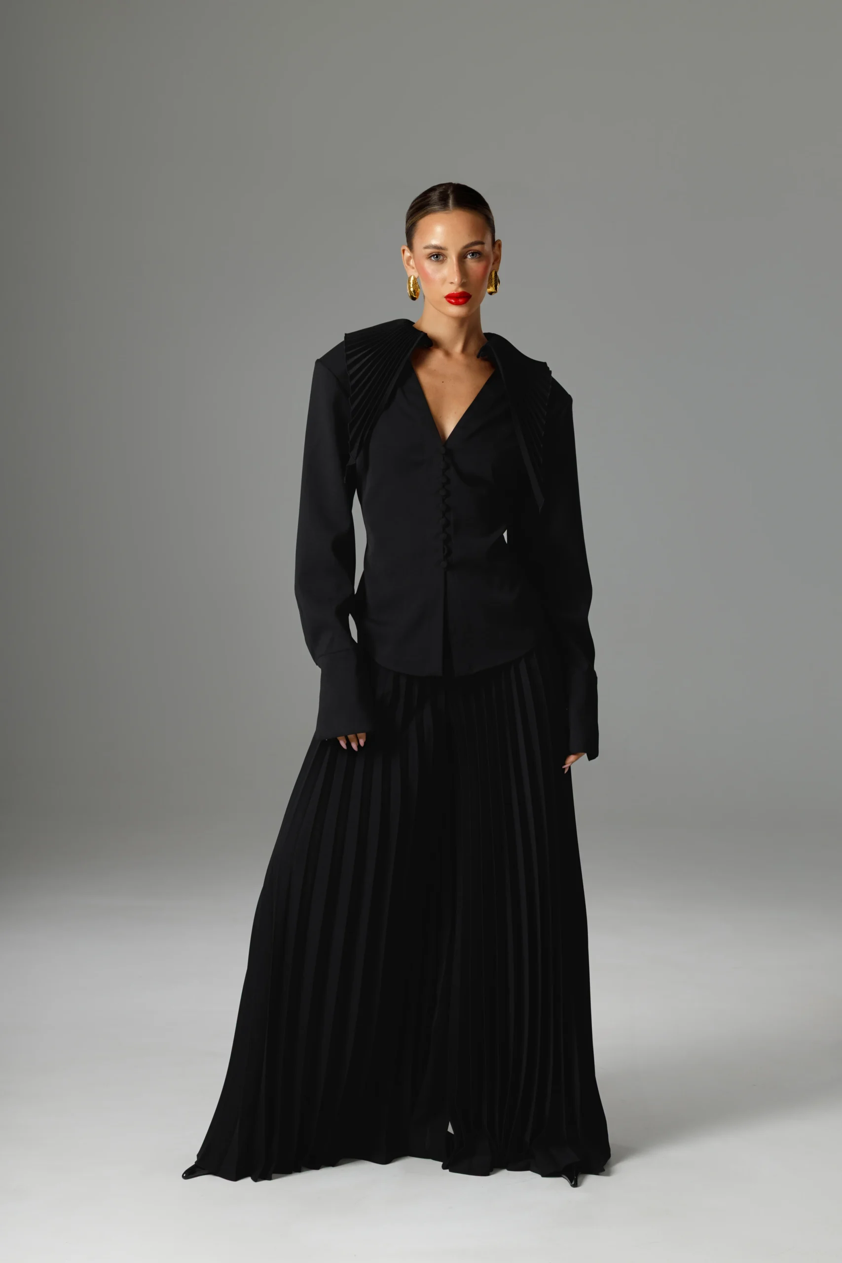 Black pleated palazzo pants Amber with a high waist, REPULO’S
