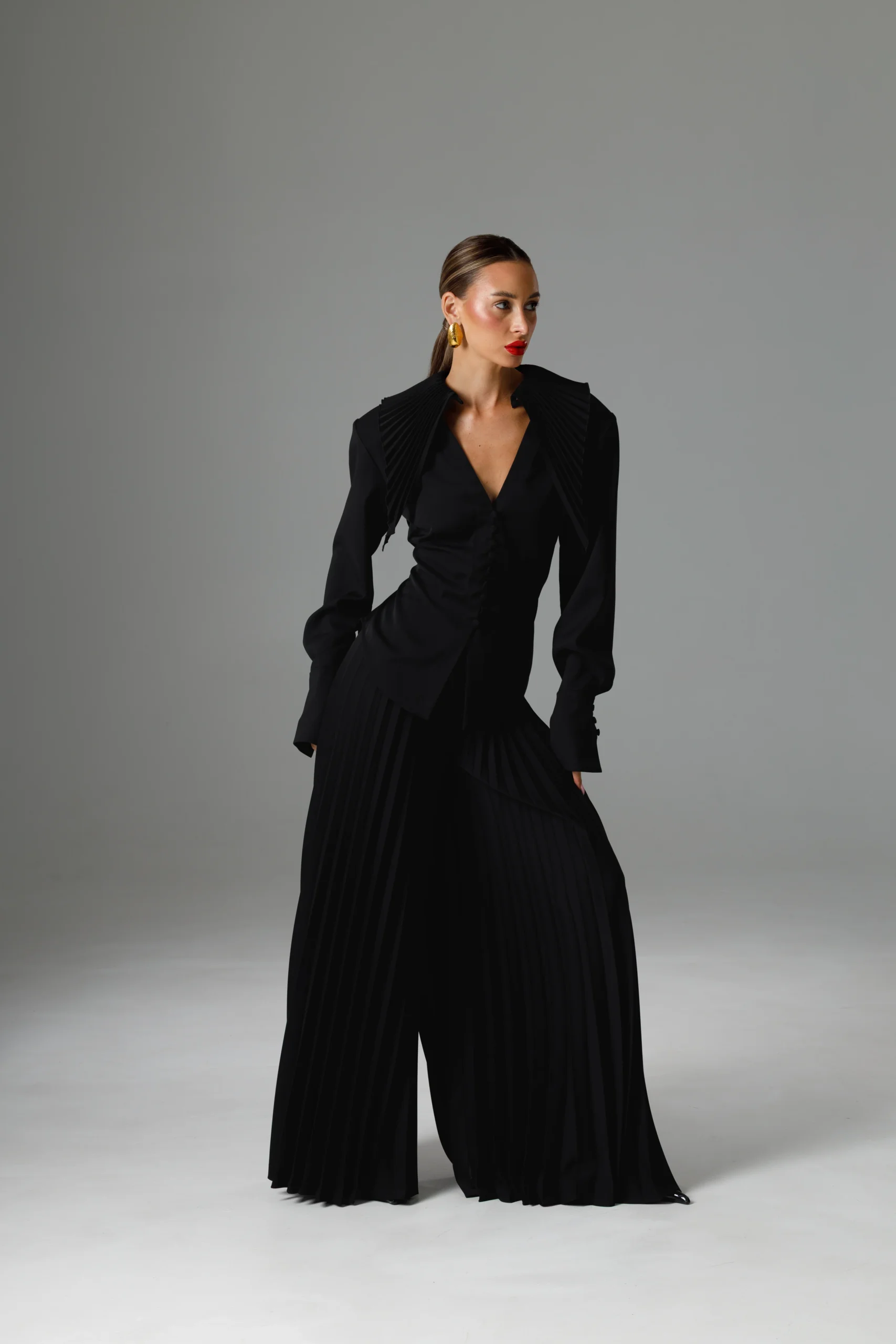 Pleated pants Amber with adjustable slits on the legs, REPULO’S