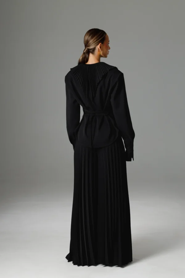 Pleated palazzo pants Amber styled for an evening look, REPULO’S