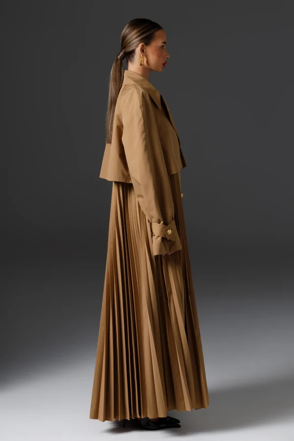 Damen-Trenchcoat lang in Toffee mit Plissee-Rücken und Gürtel Amber, REPULO'S