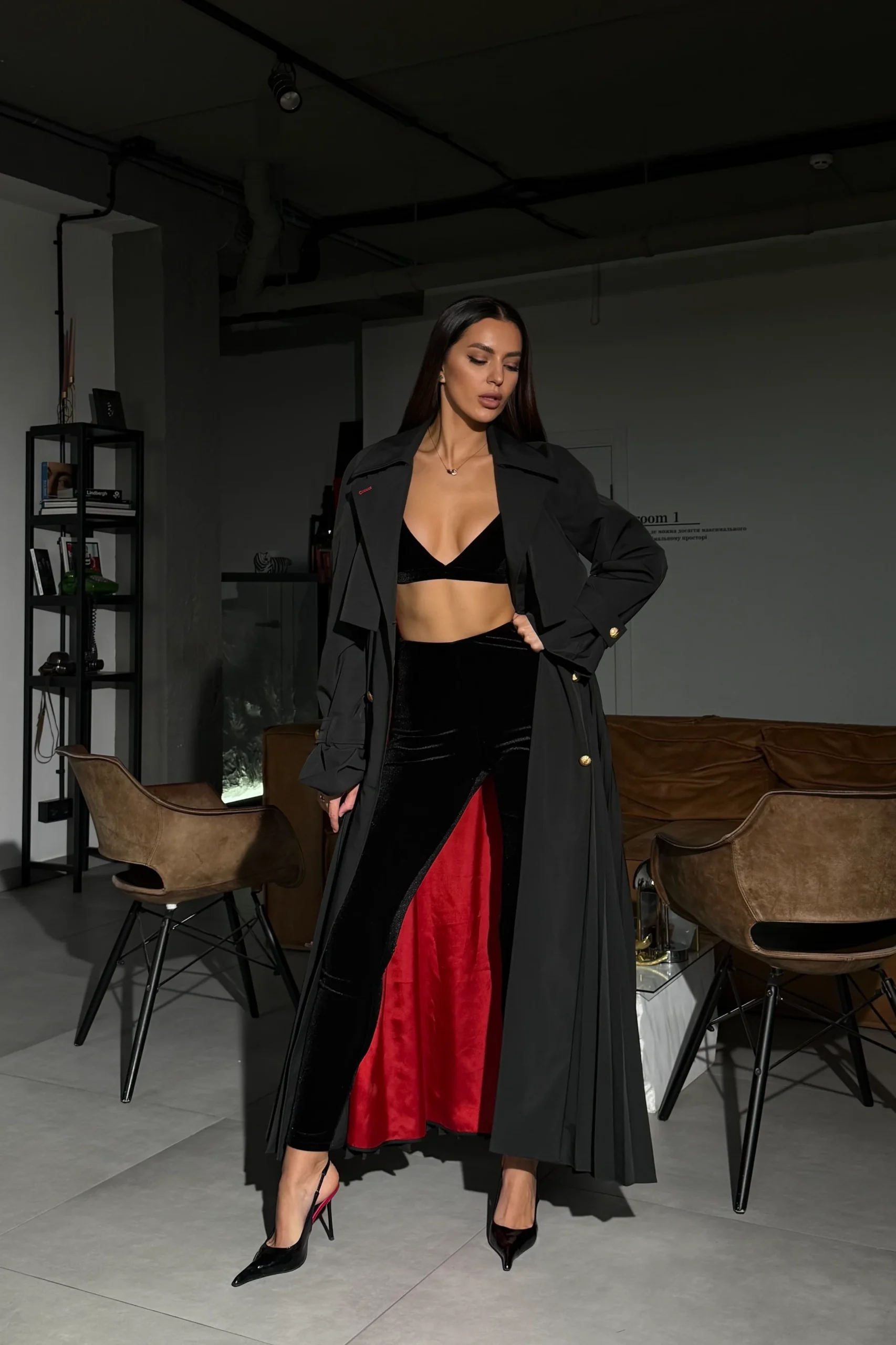 Gabardina maxi Amber en gris ceniza con cinturón que marca la cintura, REPULO'S