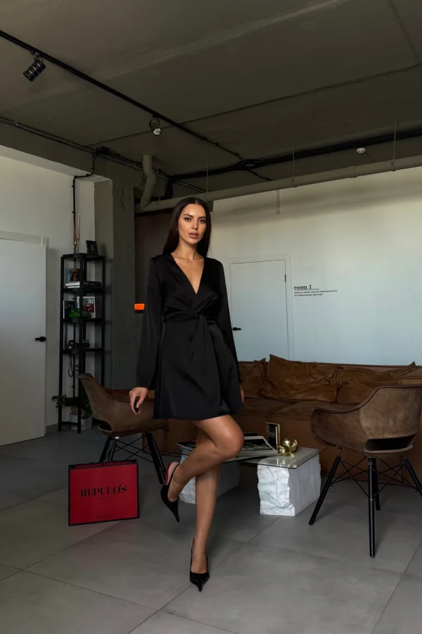 Black satin mini dress Lea styled with heels for an evening look, REPULO’S