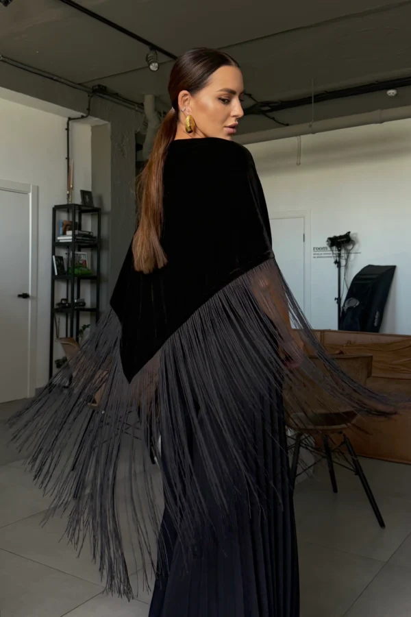Velvet shawl Lure with long fringe along two sides, REPULO’S